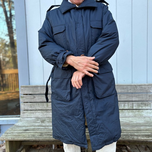 BLOOMINGDALE’S—Peterborough Row—Men’s 46—Down Overcoat Puffer—VTG—Singapore—RARE - Picture 2 of 16